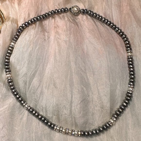 Grey Pearl Necklace - Picture 1 of 5